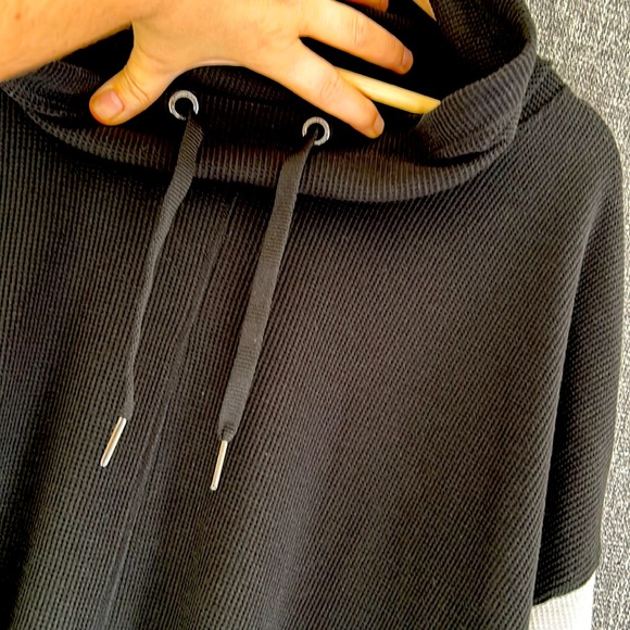 Calvin Klein performance relaxed fit colour block black and grey - Picture 3 of 10